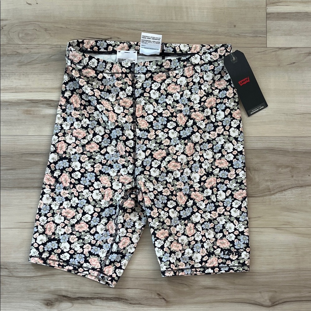 Levi's Floral Bike Shorts - Black and Pink